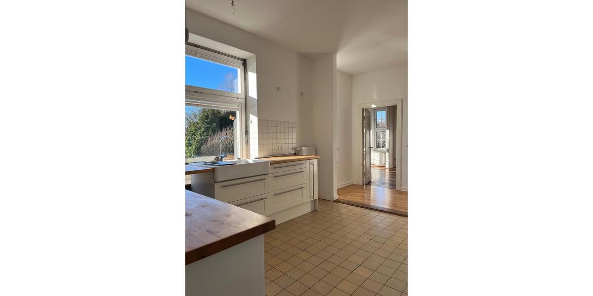 Etagenwohnung Flensburg - 5 Zimmer, 2.000&euro; | Angebot:23216606