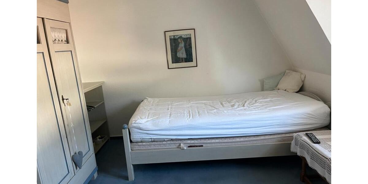 Dachgeschoßwohnung Leck - 3 Zimmer, 50 m&sup2;, 500&euro; | Angebot:25976621