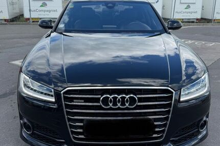 Audi A8 127.000 km 26.900 &euro; Flensburg 24937