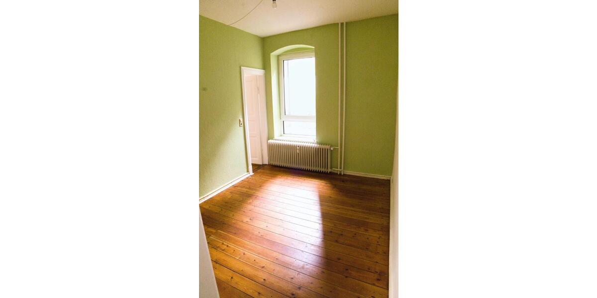Etagenwohnung Flensburg Altstadt - 5 Zimmer, 136 m&sup2;, 978&euro; | Angebot:25858483
