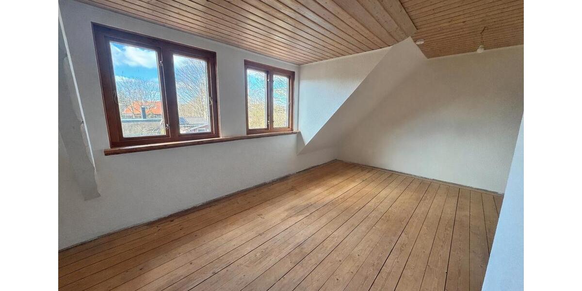 Doppelhaushälfte Tarp - 5 Zimmer, 170 m&sup2;, 1.650&euro; | Angebot:26102234