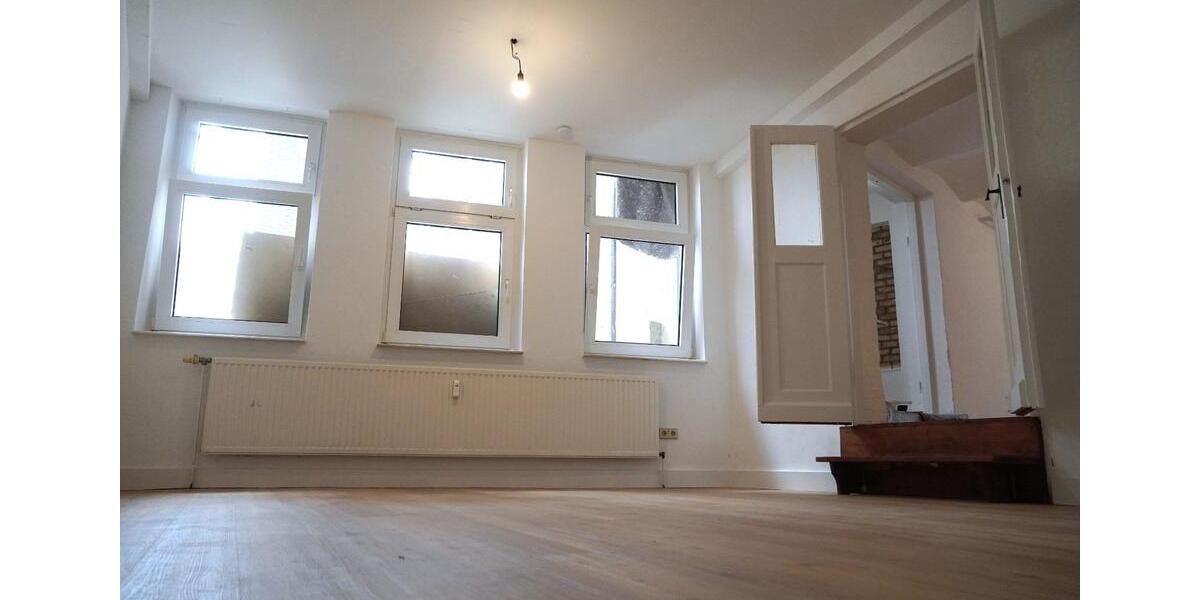 Etagenwohnung Flensburg Altstadt - 3 Zimmer, 81 m&sup2;, 680&euro; | Angebot:25940786