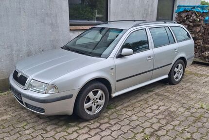 Skoda Octavia 201.000 km 999 &euro; Wallsbüll 24980