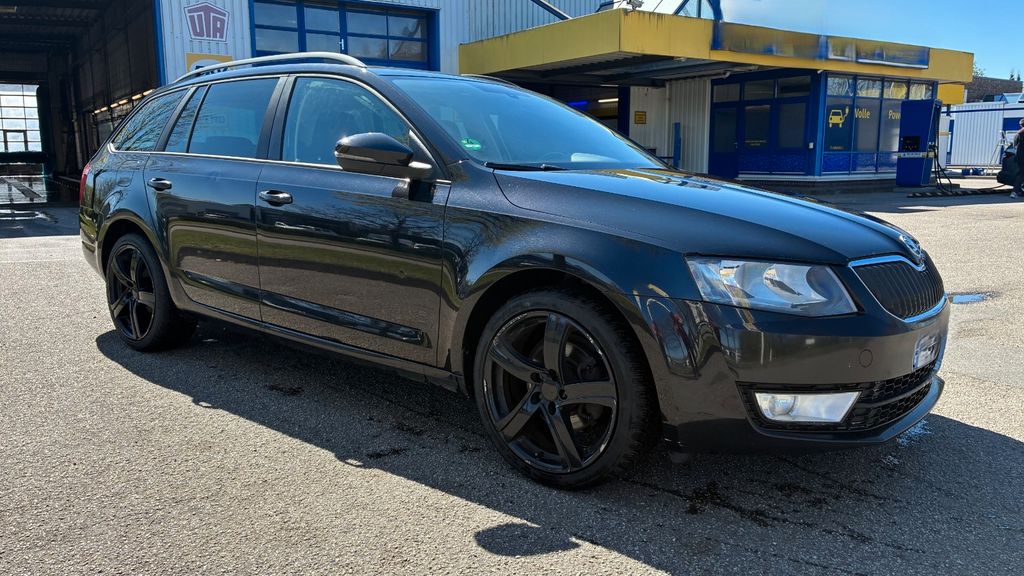 Skoda Octavia 424.490 km 2.888 &euro; Husby 24975