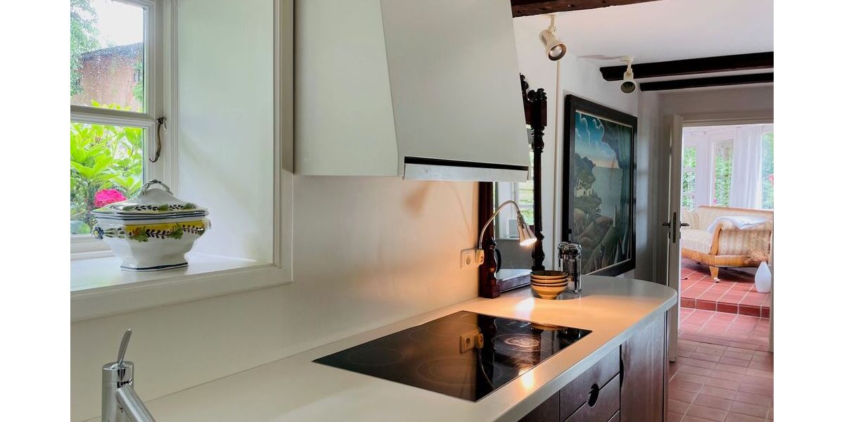 Traumhaftes Reetdach-Ein-Zweifamilienhaus mit parkähnlichem Garten in Angeln - Zweifamilienhaus Scheggerott | Angebot:26565370