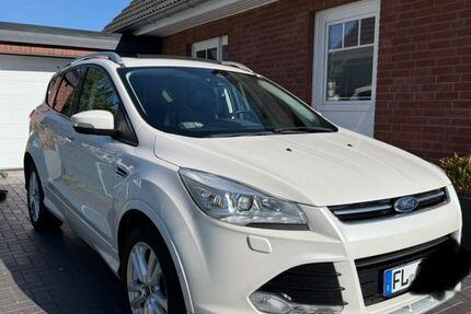 Ford Kuga 224.300 km 8.600 &euro; Flensburg 24941
