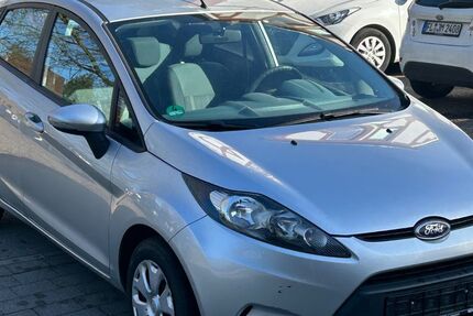 Ford Fiesta 195.000 km 2.999 &euro; Flensburg 24941
