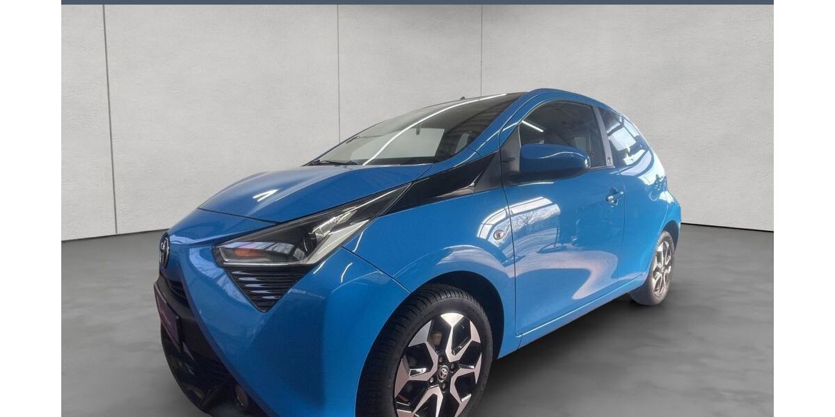 Toyota Aygo (X) 53.000 km 10.680 &euro; Flensburg 24944