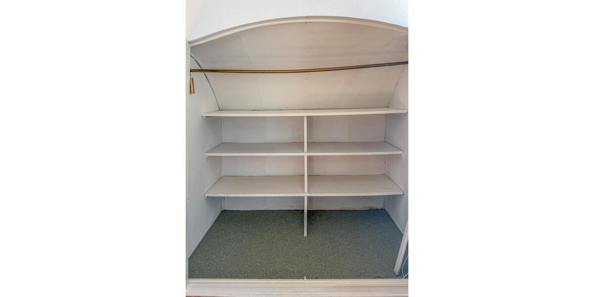 Dachgeschoßwohnung Flensburg - 2 Zimmer, 87 m&sup2;, 600&euro; | Angebot:26032905