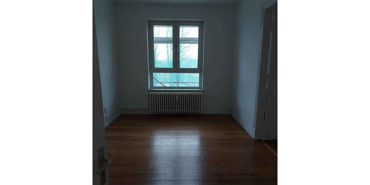 Etagenwohnung Flensburg Fruerlund - 4 Zimmer, 101 m&sup2;, 899&euro; | Angebot:23750426