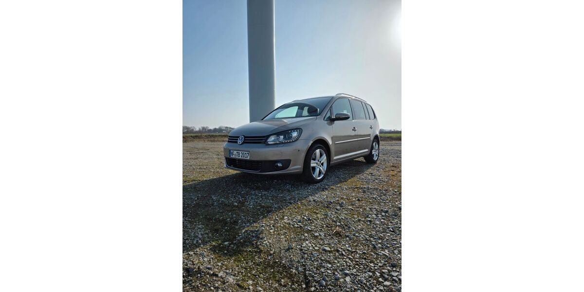 VW Touran 240.000 km 7.640 &euro; Achtrup 25917