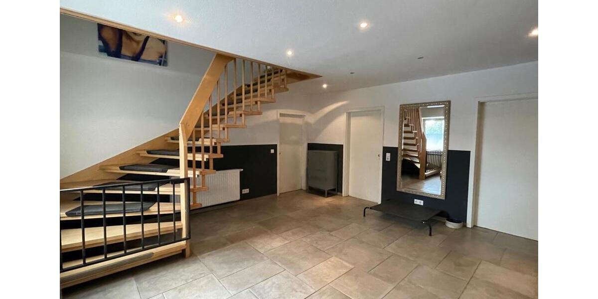 Bauernhaus, Landhaus Högel - 9 Zimmer, 291 m&sup2;, 580.000&euro; | Angebot:25376503