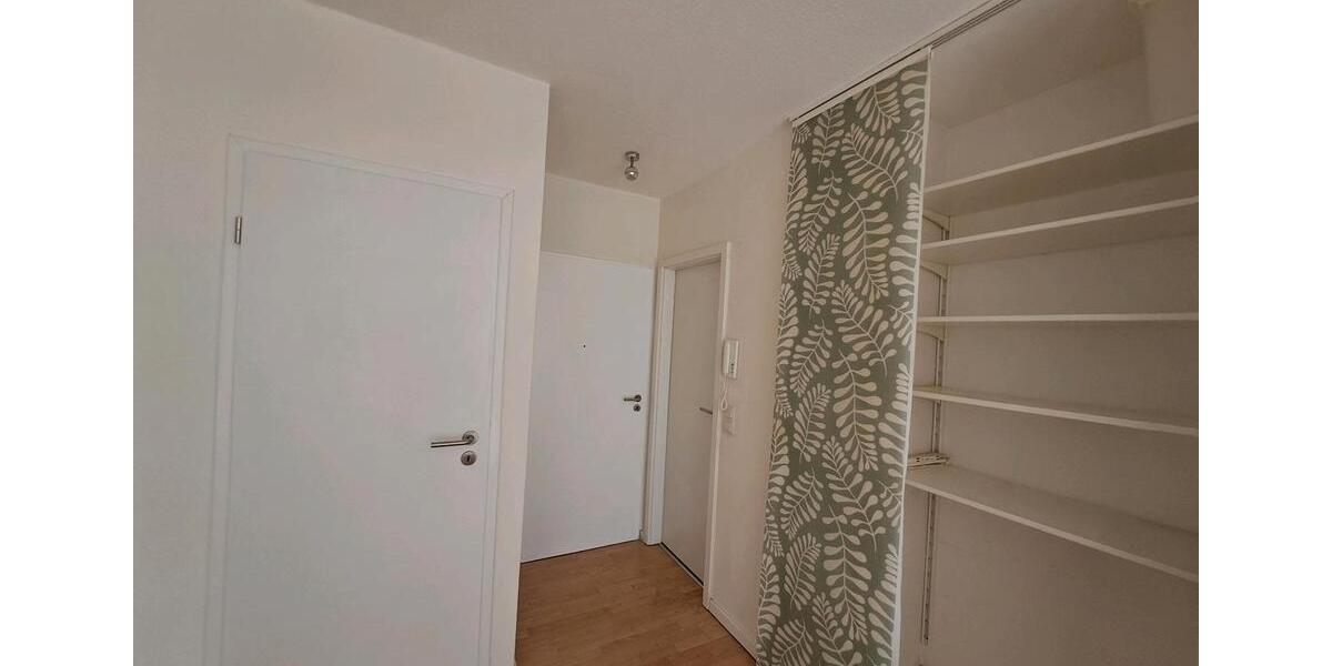 Hochparterre Flensburg - 1 Zimmer, 37 m&sup2;, 105.000&euro; | Angebot:27082002