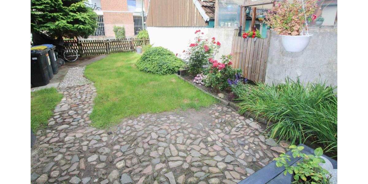 Mehrfamilienhaus, Wohnhaus Flensburg Sandberg - 6 Zimmer, 299.000&euro; | Angebot:25898179