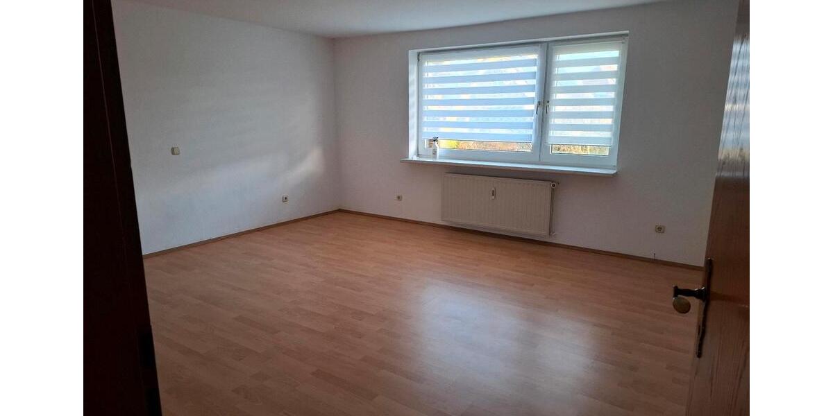 Erdgeschoßwohnung Handewitt - 4 Zimmer, 120 m&sup2;, 1.000&euro; | Angebot:25921371