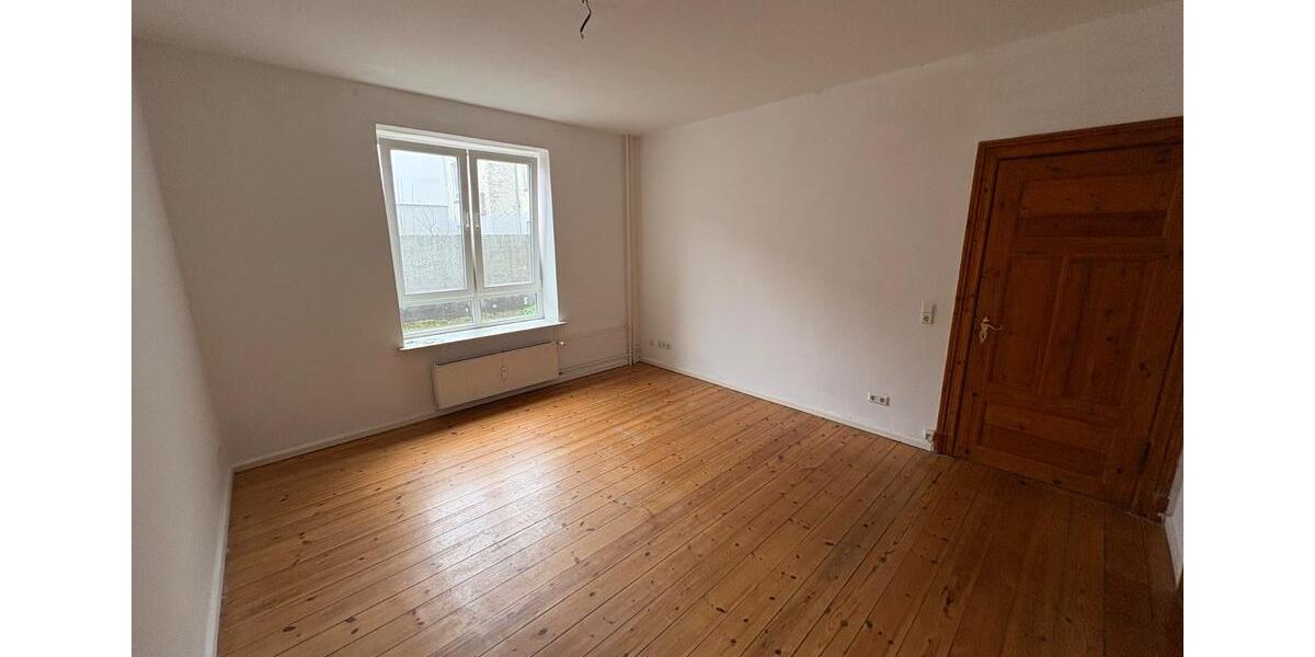 Erdgeschoßwohnung Flensburg - 2.5 Zimmer, 65 m&sup2;, 595&euro; | Angebot:26676281