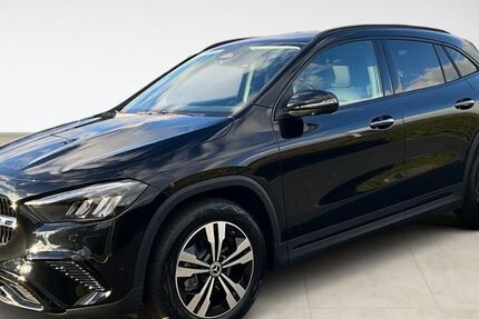 Mercedes-Benz GLA 200 9.900 km 38.220 &euro; Flensburg 24941