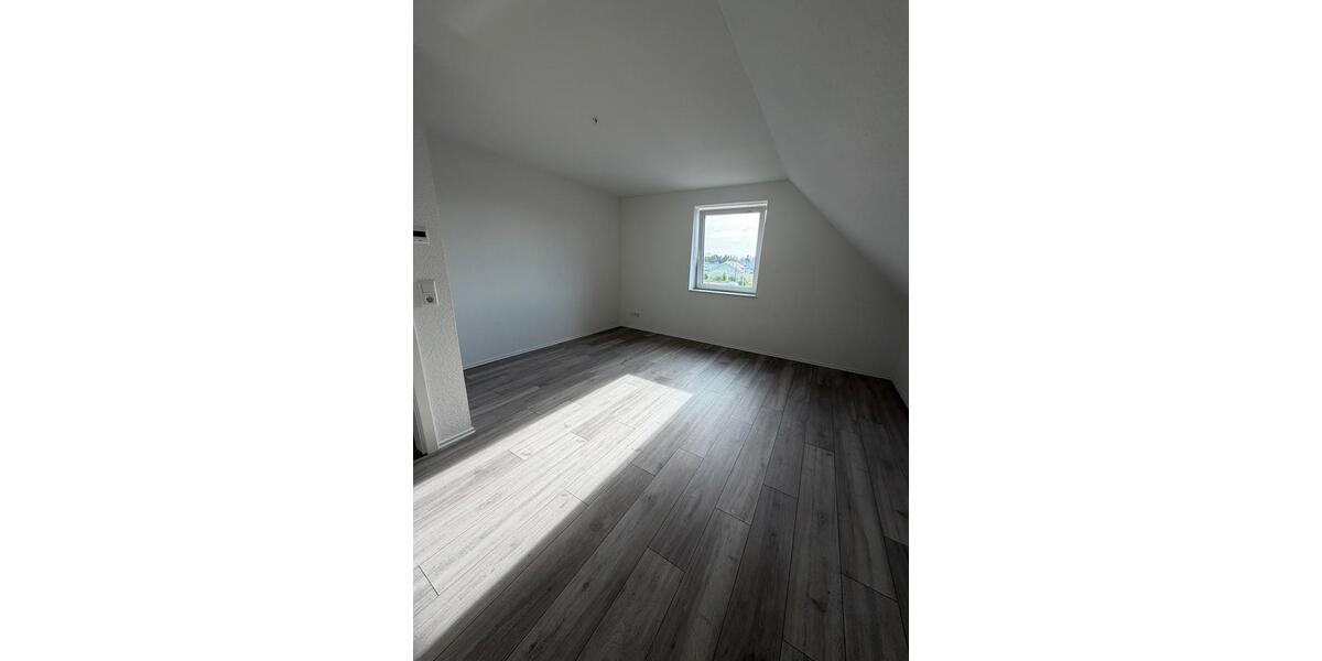 Doppelhaushälfte Großenwiehe - 4 Zimmer, 120 m&sup2;, 1.380&euro; | Angebot:26517066