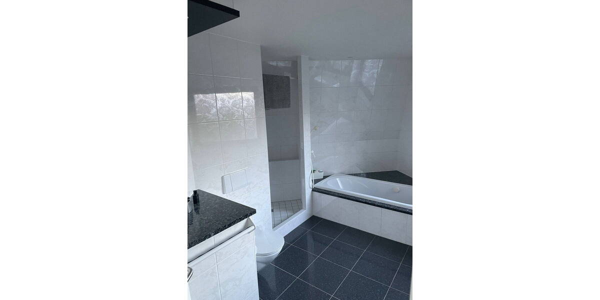 Mehrfamilienhaus, Wohnhaus Flensburg Friesischer Berg - 7 Zimmer, 273 m&sup2;, 790.000&euro; | Angebot:26218208