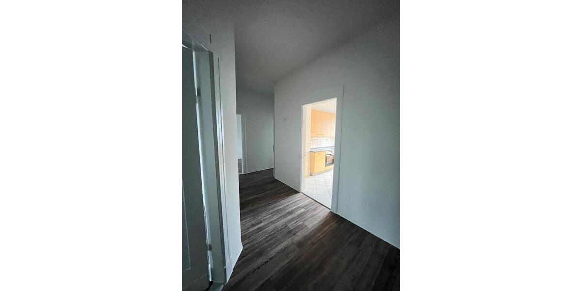 Etagenwohnung Flensburg - 5 Zimmer, 125 m&sup2;, 1.159&euro; | Angebot:25102052