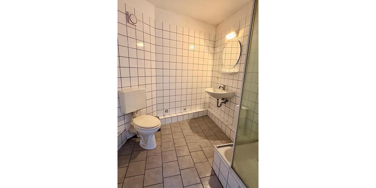 Dachgeschoßwohnung Flensburg - 1 Zimmer, 35 m&sup2;, 455&euro; | Angebot:26586940