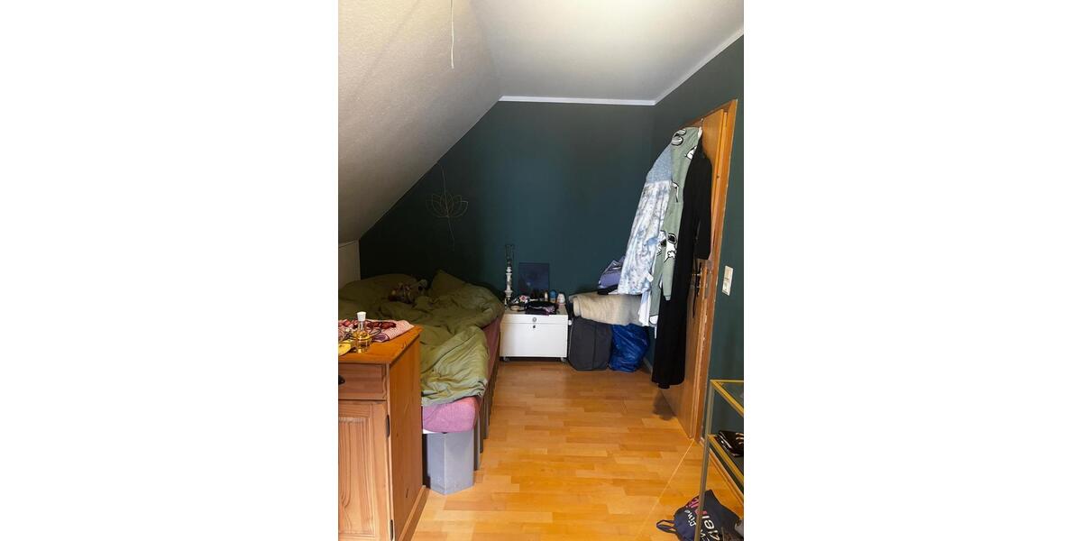 Dachgeschoßwohnung Stolk - 2 Zimmer, 37 m&sup2;, 450&euro; | Angebot:25517249