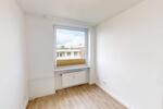 Etagenwohnung Flensburg Fruerlund - 4 Zimmer, 85 m&sup2;, 749&euro; | Angebot:26635402
