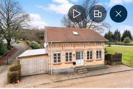 Haus Harrislee - 4 Zimmer, 152 m&sup2;, 113.000&euro; | Angebot:25794925