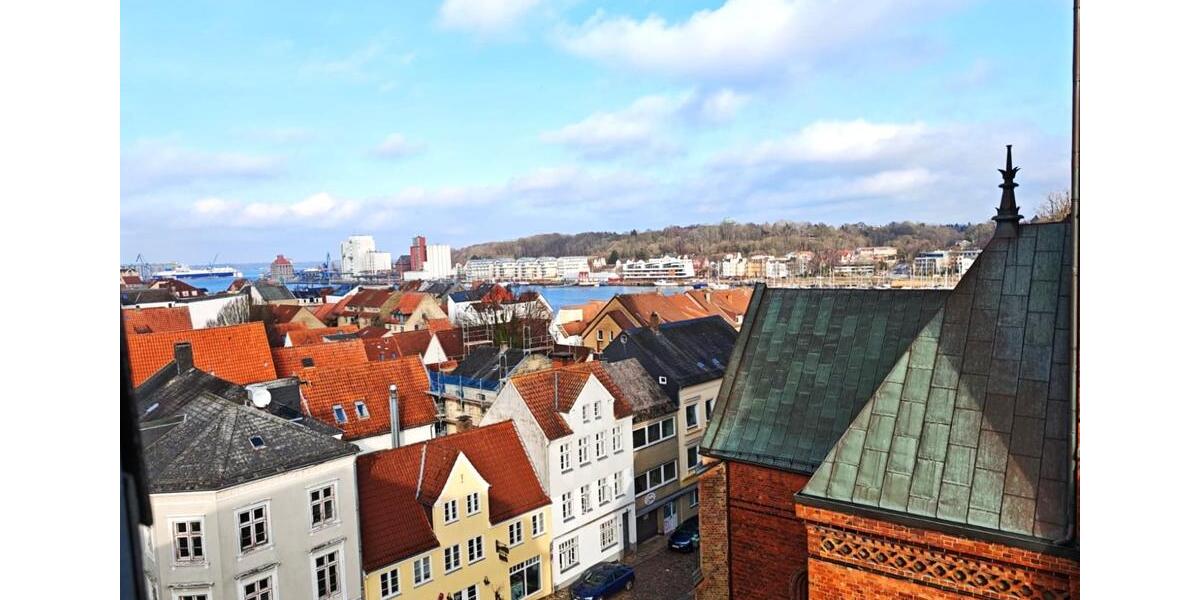 Dachgeschoßwohnung Flensburg Altstadt - 3 Zimmer, 97 m&sup2;, 900&euro; | Angebot:25497945