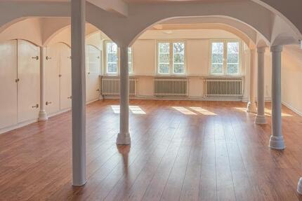 Wohnung Flensburg - 2 Zimmer, 87 m&sup2;, 600&euro; | Angebot:26032905