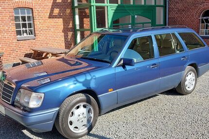 Mercedes-Benz 300 217.037 km 22.900 &euro; Steinbergkirche 24972