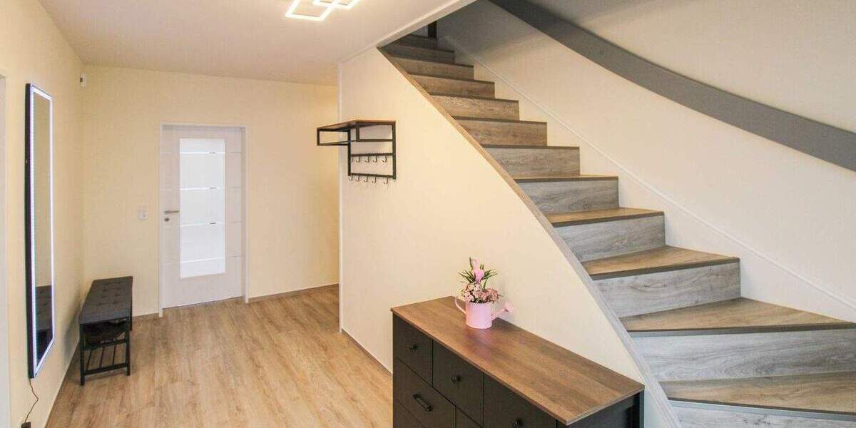 Einfamilienhaus Stolk - 6 Zimmer, 183 m&sup2;, 419.000&euro; | Angebot:25775492