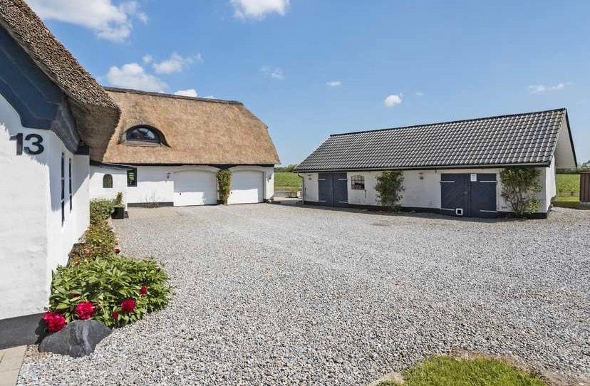 Einfamilienhaus Harrislee - 13 Zimmer, 278 m&sup2;, 249.000&euro; | Angebot:25590230