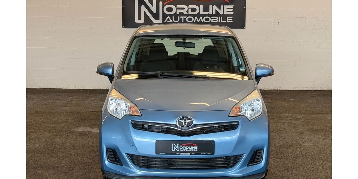 Toyota Verso-S 63.726 km 9.995 &euro; Flensburg 24941