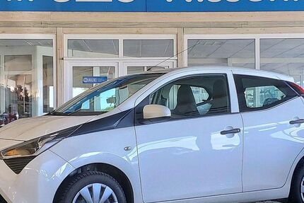 Toyota Aygo (X) 95.325 km 9.950 &euro; Steinbergkirche 24972