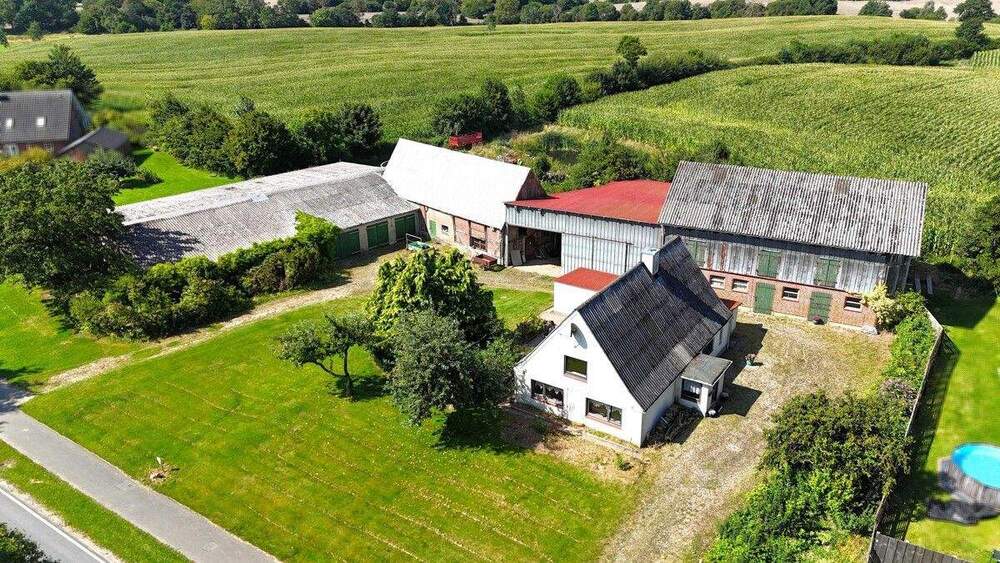 Mehrfamilienhaus, Wohnhaus Mohrkirch - 7 Zimmer, 142 m&sup2;, 189.000&euro; | Angebot:25663342