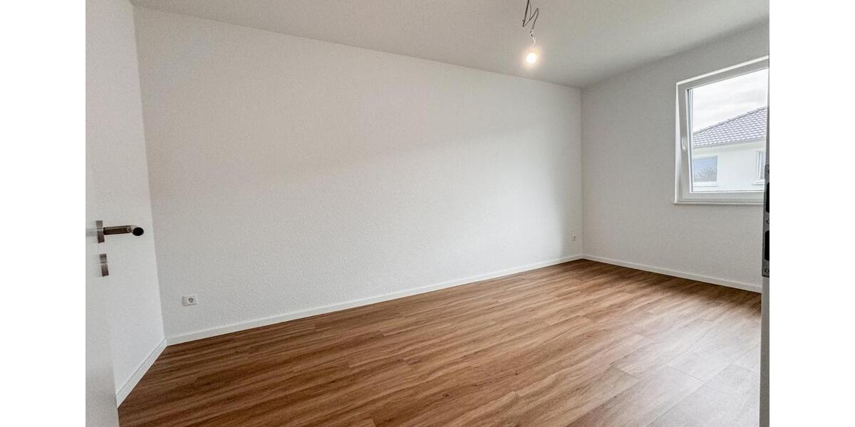 Etagenwohnung Flensburg Falkenberg - 4 Zimmer, 120 m&sup2;, 1.545&euro; | Angebot:25698419