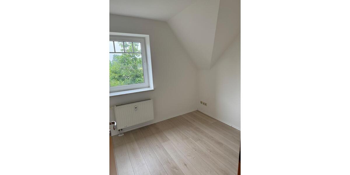 Etagenwohnung Handewitt Jarplund - 4 Zimmer, 100 m&sup2;, 1.000&euro; | Angebot:26539045