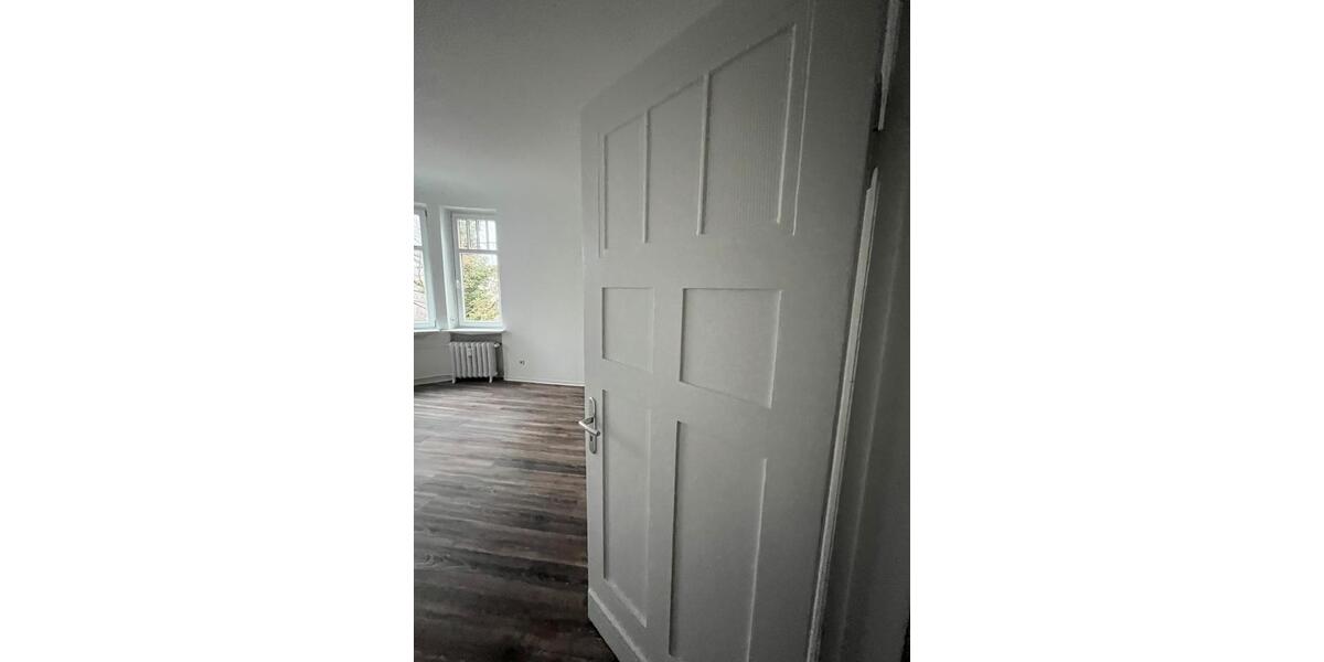 Etagenwohnung Flensburg - 5 Zimmer, 125 m&sup2;, 1.159&euro; | Angebot:25102052