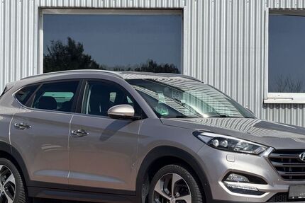 Hyundai TUCSON 92.000 km 14.990 &euro; Flensburg 24941