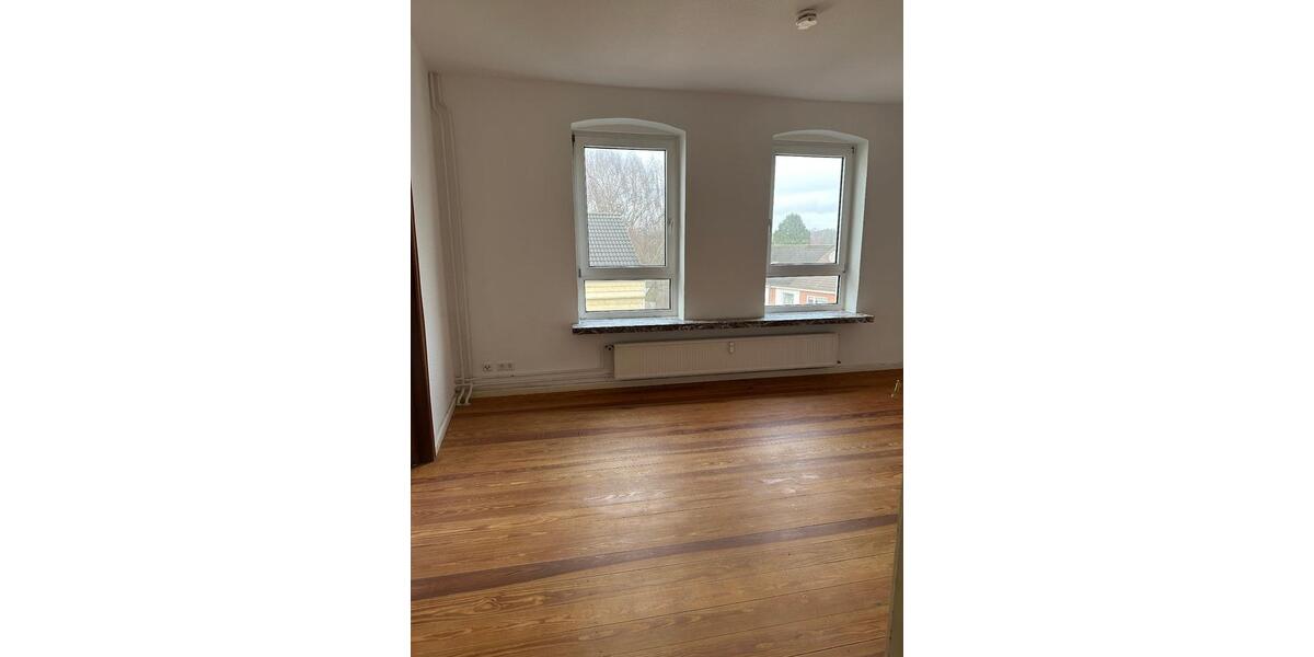 Etagenwohnung Flensburg Altstadt - 3 Zimmer, 91 m&sup2;, 780&euro; | Angebot:25483117