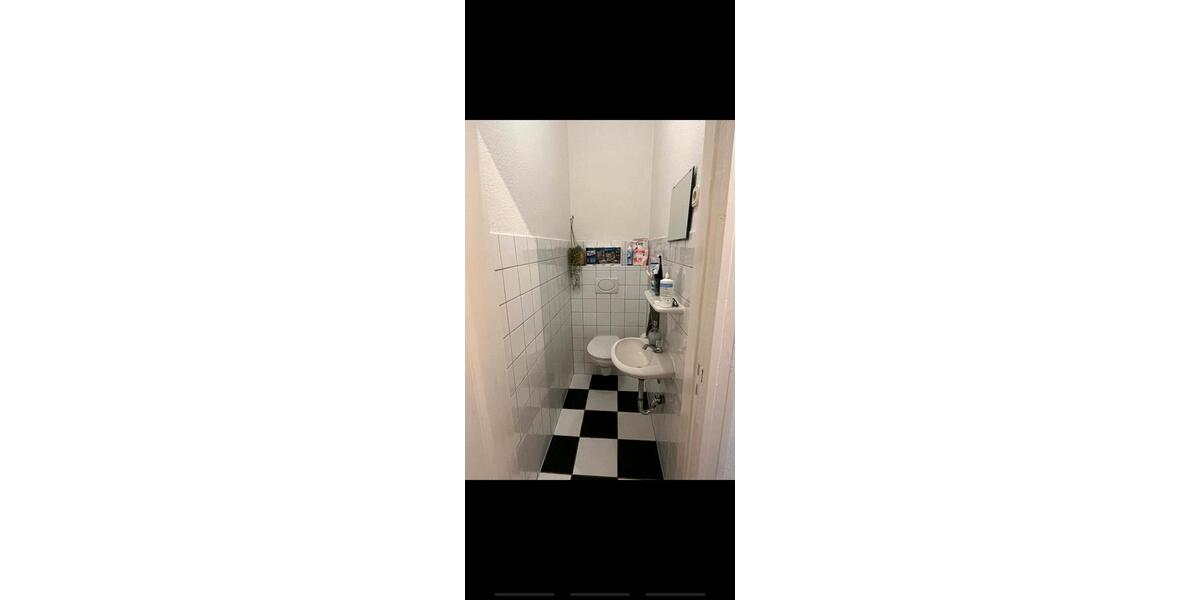 Etagenwohnung Flensburg - 5 Zimmer, 125 m&sup2;, 1.529&euro; | Angebot:25943285