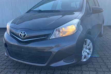 Toyota Yaris 330.000 km 3.850 &euro; Handewitt 24983