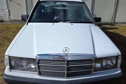Mercedes-Benz 190 177.200 km 3.999 &euro; Idstedt 24879