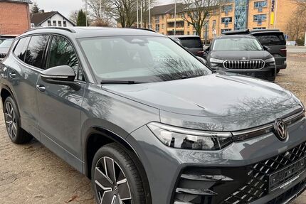 VW Tayron 1.100 km 52.680 &euro; Flensburg-Weiche 24941