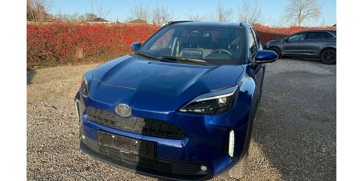 Toyota Yaris 14.000 km 18.800 &euro; Flensburg 24941