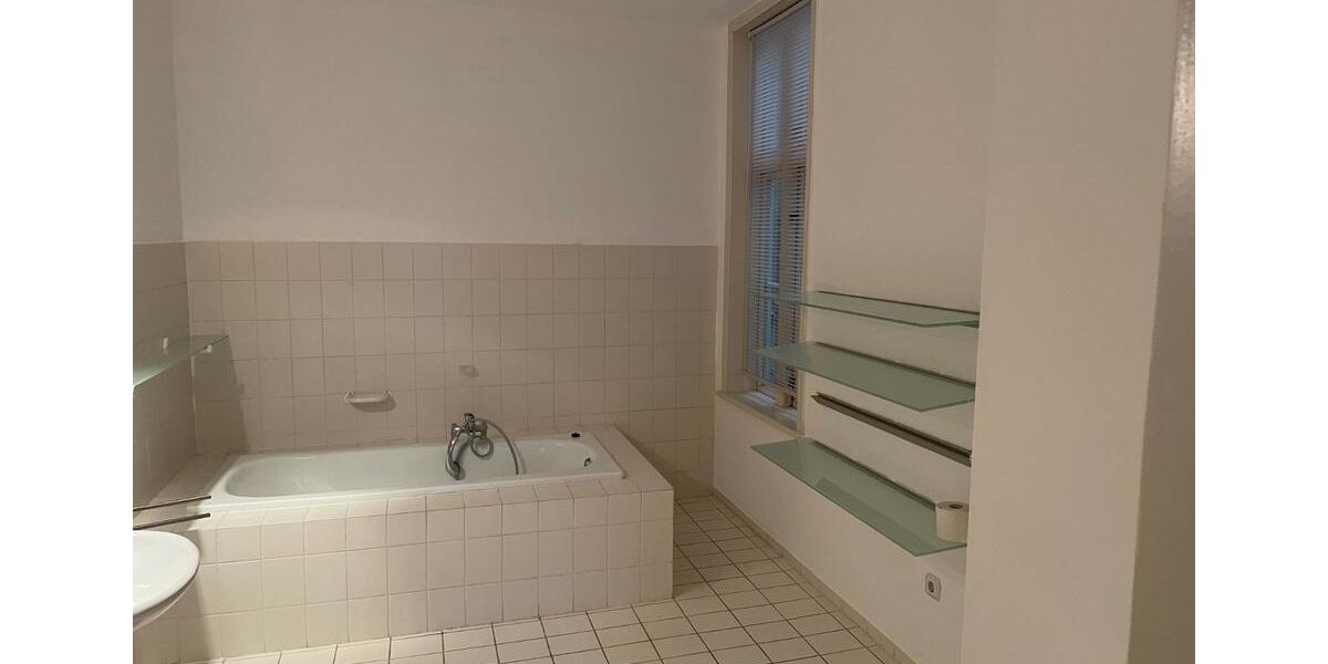 Etagenwohnung Harrislee - 4 Zimmer, 150 m&sup2;, 1.320&euro; | Angebot:25512675