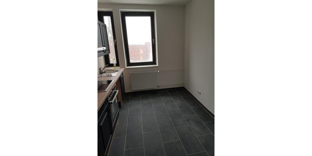 Mehrfamilienhaus, Wohnhaus Flensburg - 7 Zimmer, 360 m&sup2;, 3.240&euro; | Angebot:24836609