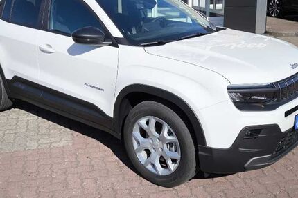 Jeep Avenger 7.015 km 32.900 &euro; Flensburg 24941