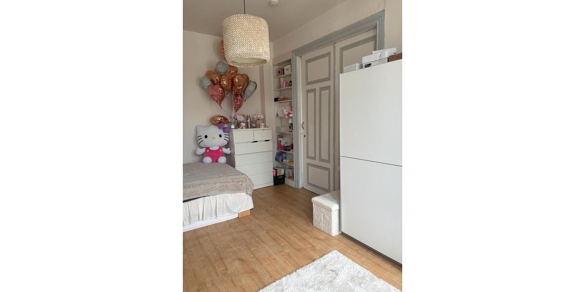 Etagenwohnung Flensburg Altstadt - 4 Zimmer, 105 m&sup2;, 405&euro; | Angebot:25590011